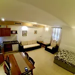 Carla Studio Apartment